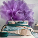 Fototapeten Lila Blume mit Farbspritzern