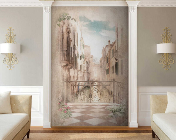 Venezianische Straße mit verziertem Balkon Fototapeten Venezianische Straße mit verziertem Balkon