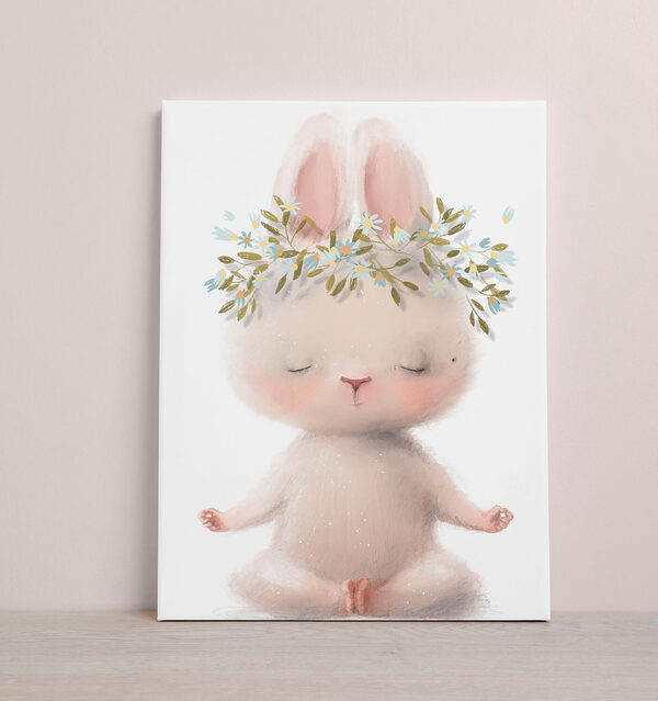 Meditierender Hase mit Blumenkranz Wandbilder Meditierender Hase mit Blumenkranz