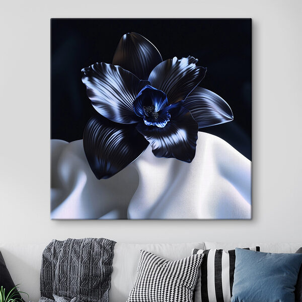 Schwarze Blume auf einem weißen Tuch Wandbilder Schwarze Blume auf einem weißen Tuch
