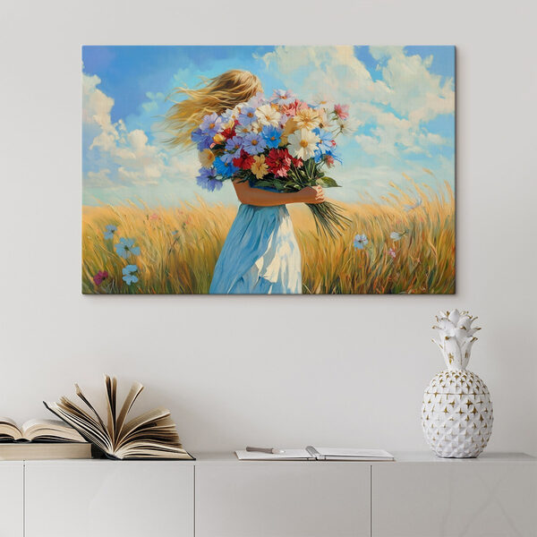 Frau hält einen Blumenstrauß Wandbilder Frau hält einen Blumenstrauß