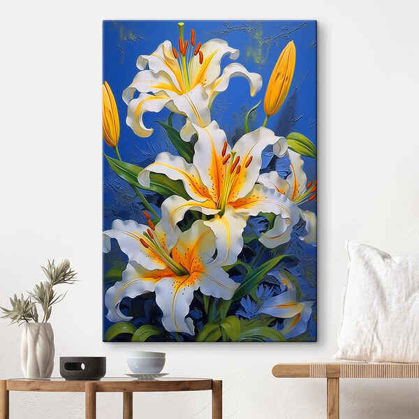 Elegante weiße Lilien vor blauem Hintergrund Wandbilder Elegante weiße Lilien vor blauem Hintergrund