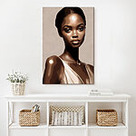 Wandbilder Frau mit dunklem Haar und weißem Tanktop