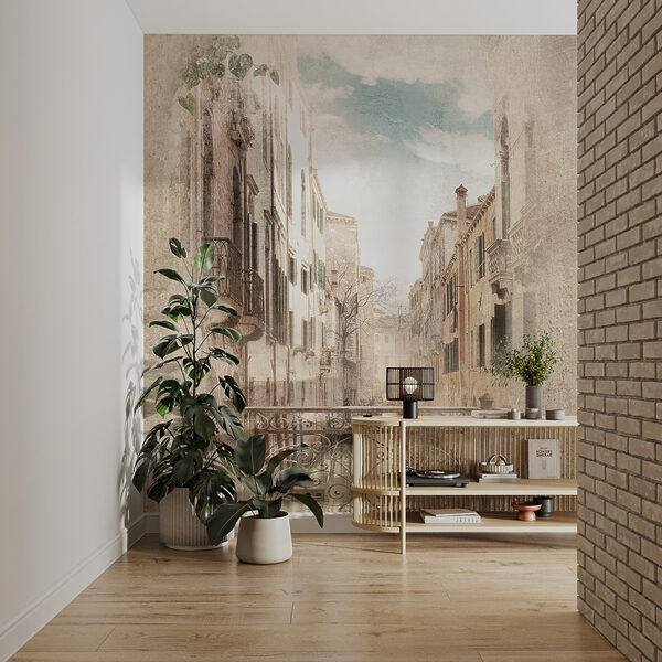 Fototapeten Venezianische Straße mit verziertem Balkon