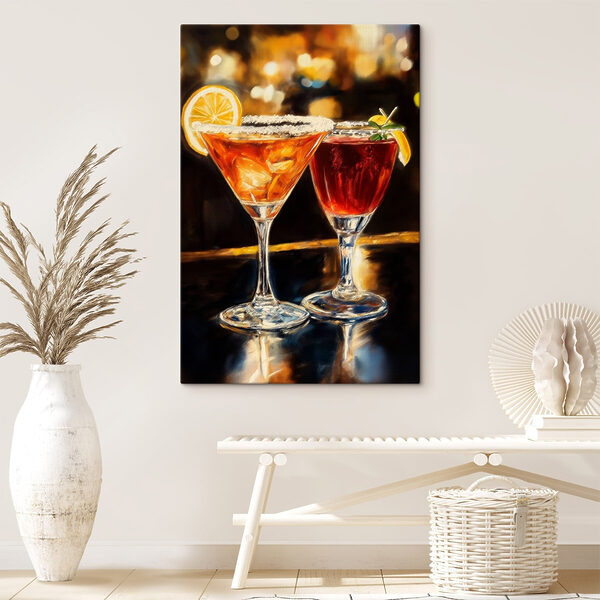 Zwei Gläser mit Getränken auf einem Tisch Wandbilder Zwei Gläser mit Getränken auf einem Tisch