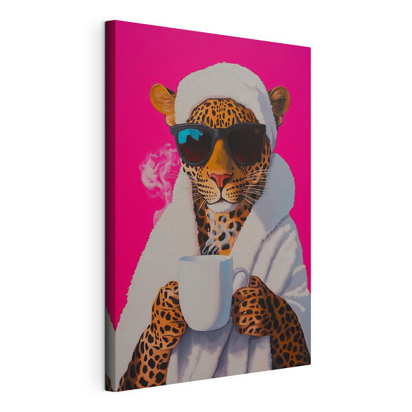Wandbilder Gemälde eines Leoparden, der ein Gewand und eine Sonnenbrille trägt und eine Tasse hält