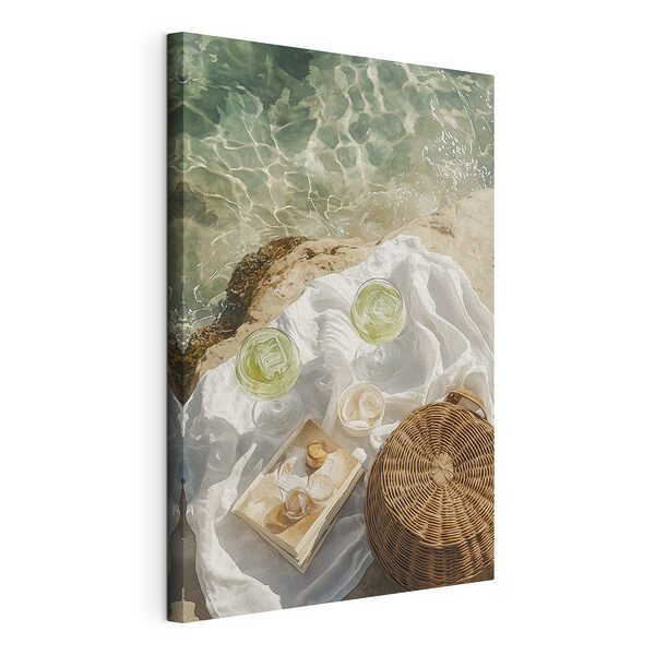 Picknickkorb und Gläser mit Wein auf einem Felsen am Wasser Wandbilder Picknickkorb und Gläser mit Wein auf einem Felsen am Wasser